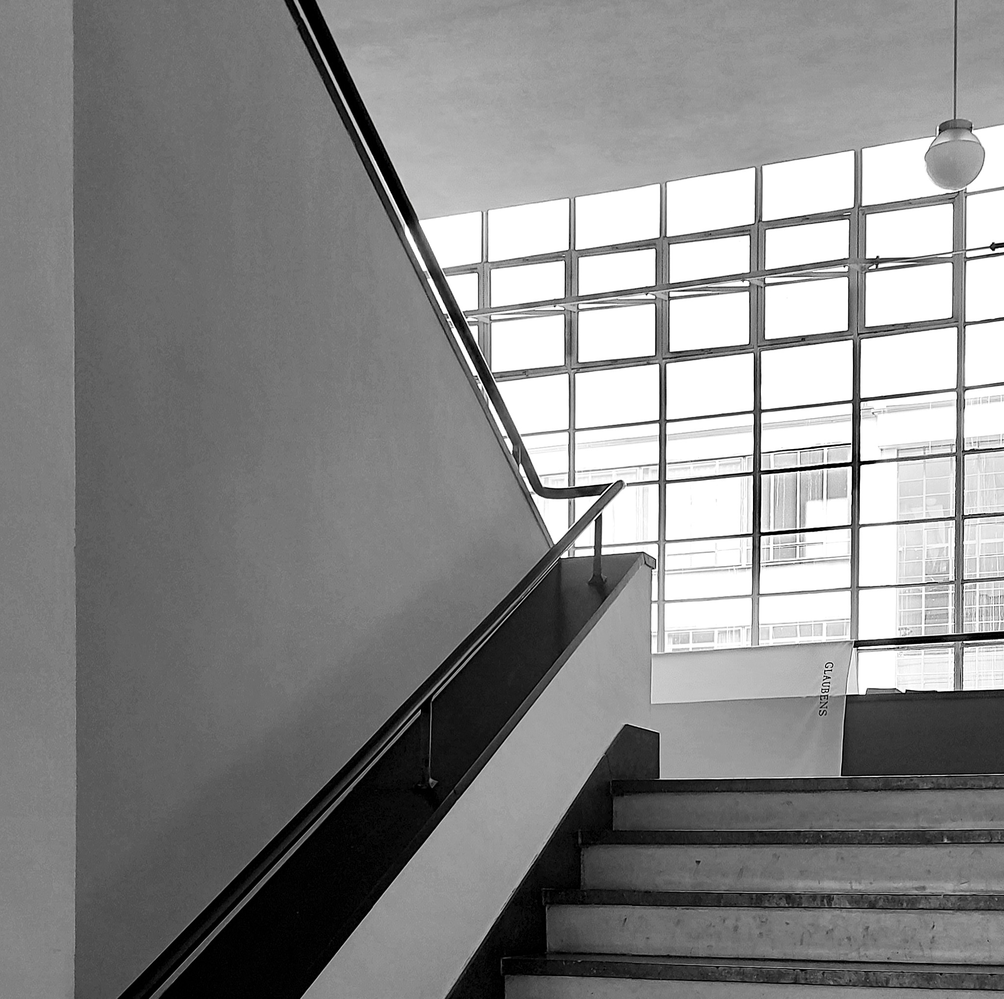 Loukas Bartatilas leading a guided tour at the Bauhaus Dessau